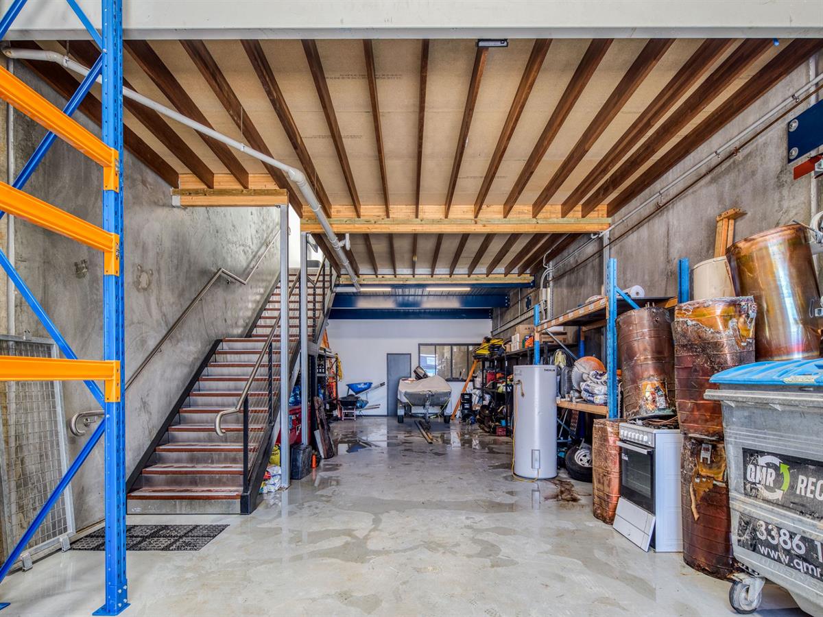 2/1305 Lytton Rd