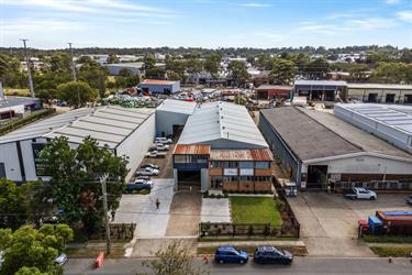 11 Long Street