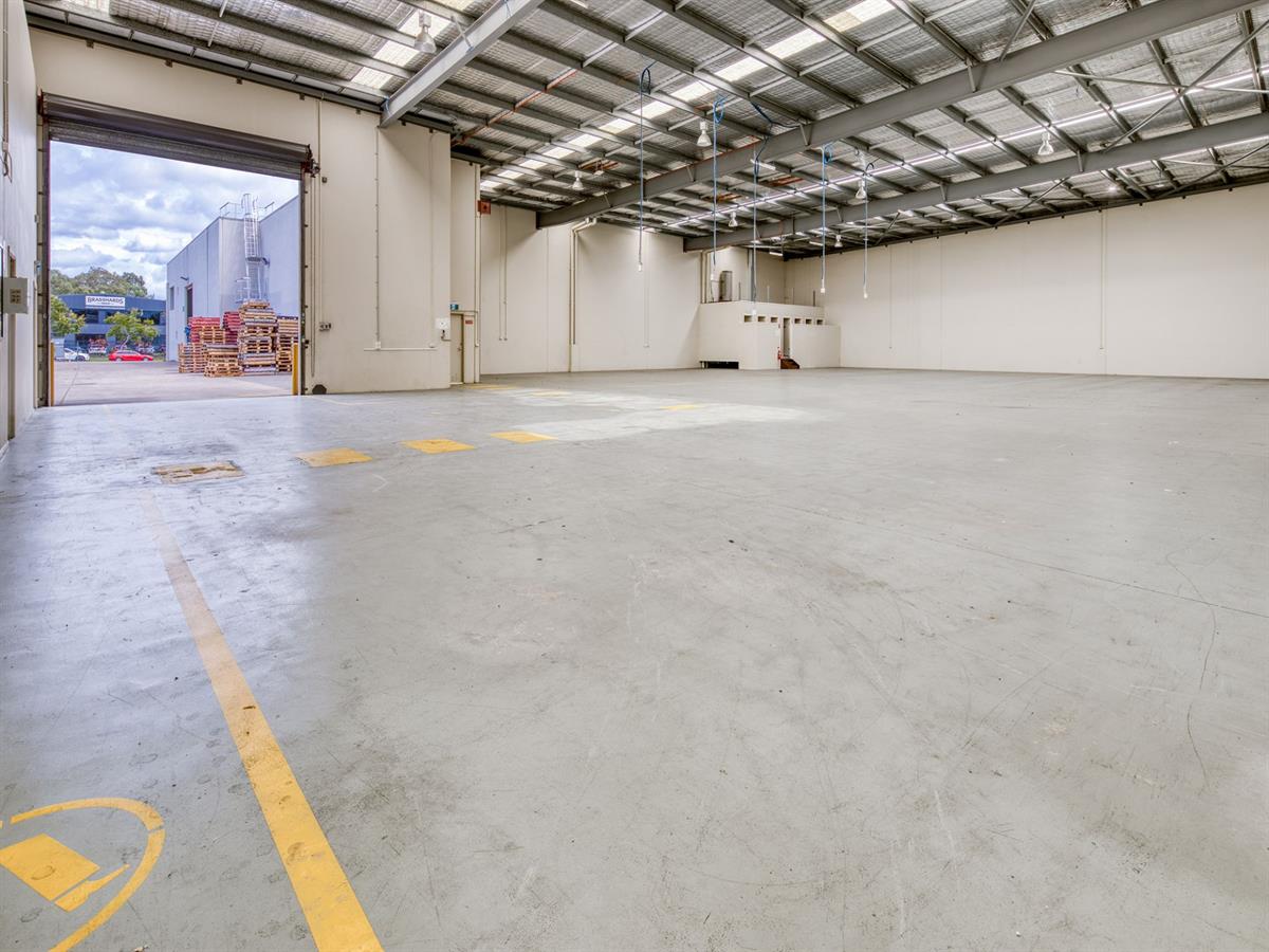 2/58 Yarraman Place