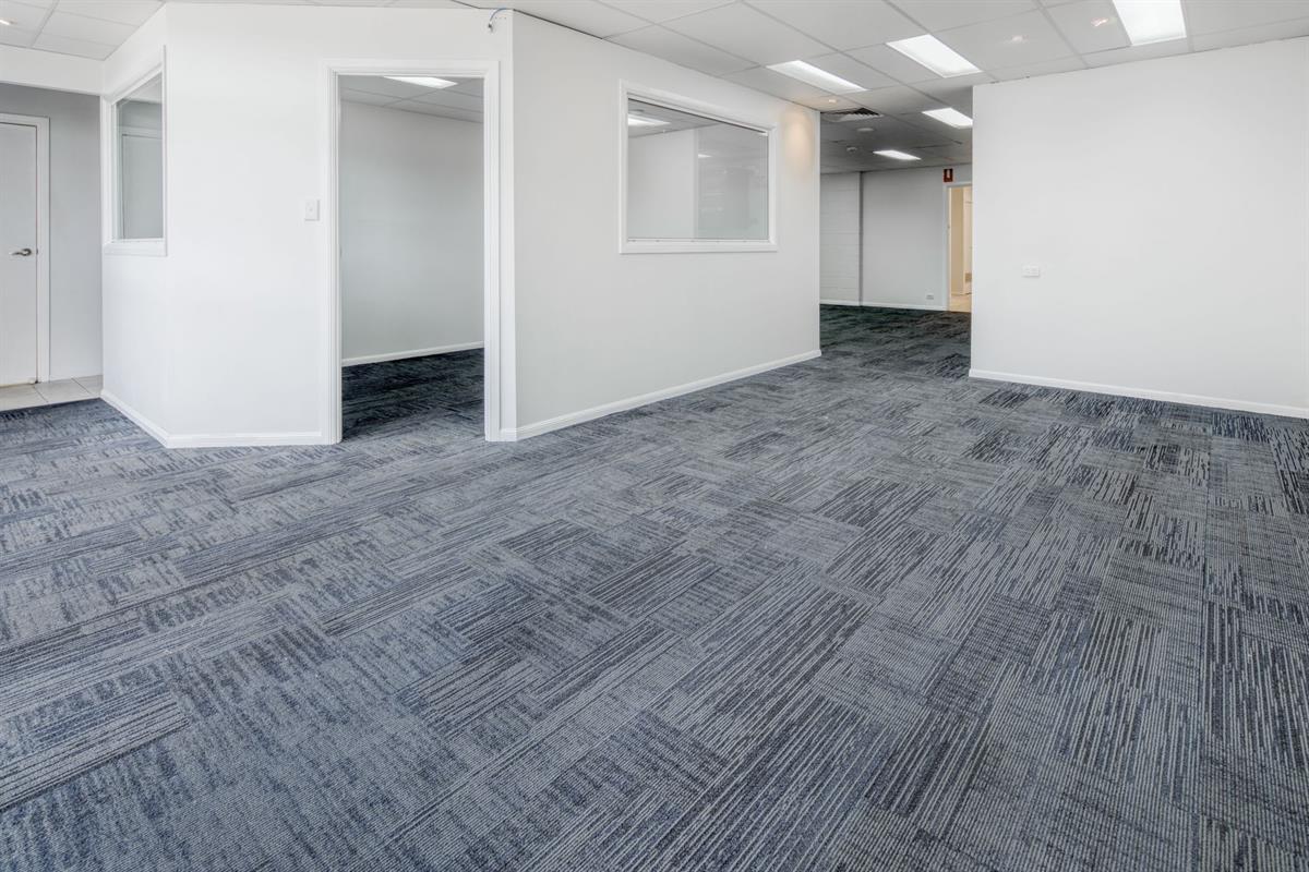 2/58 Yarraman Place