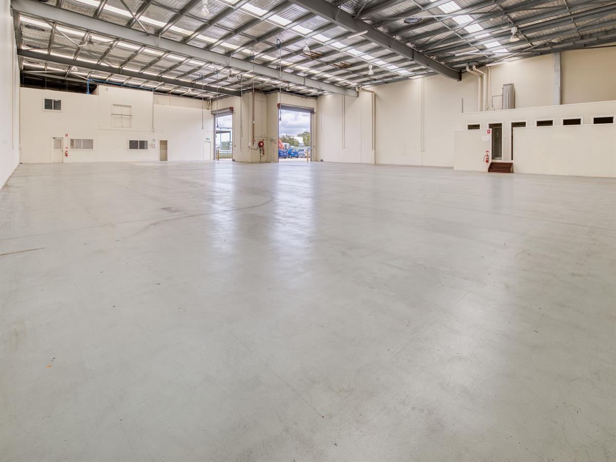 2/58 Yarraman Place