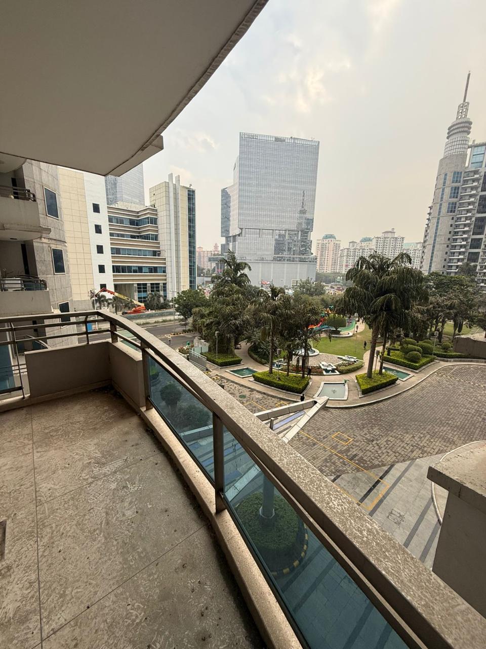 DLF Pinnacle