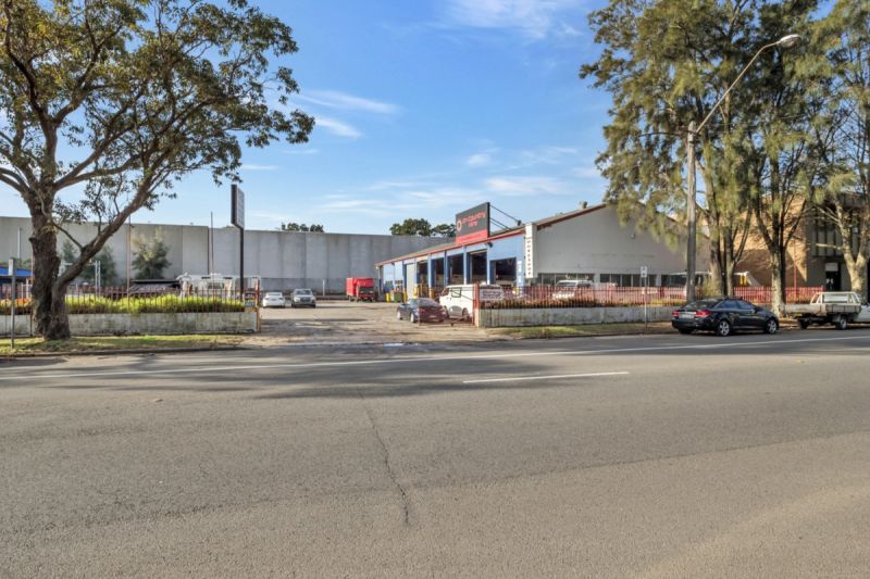 1729 Botany Road