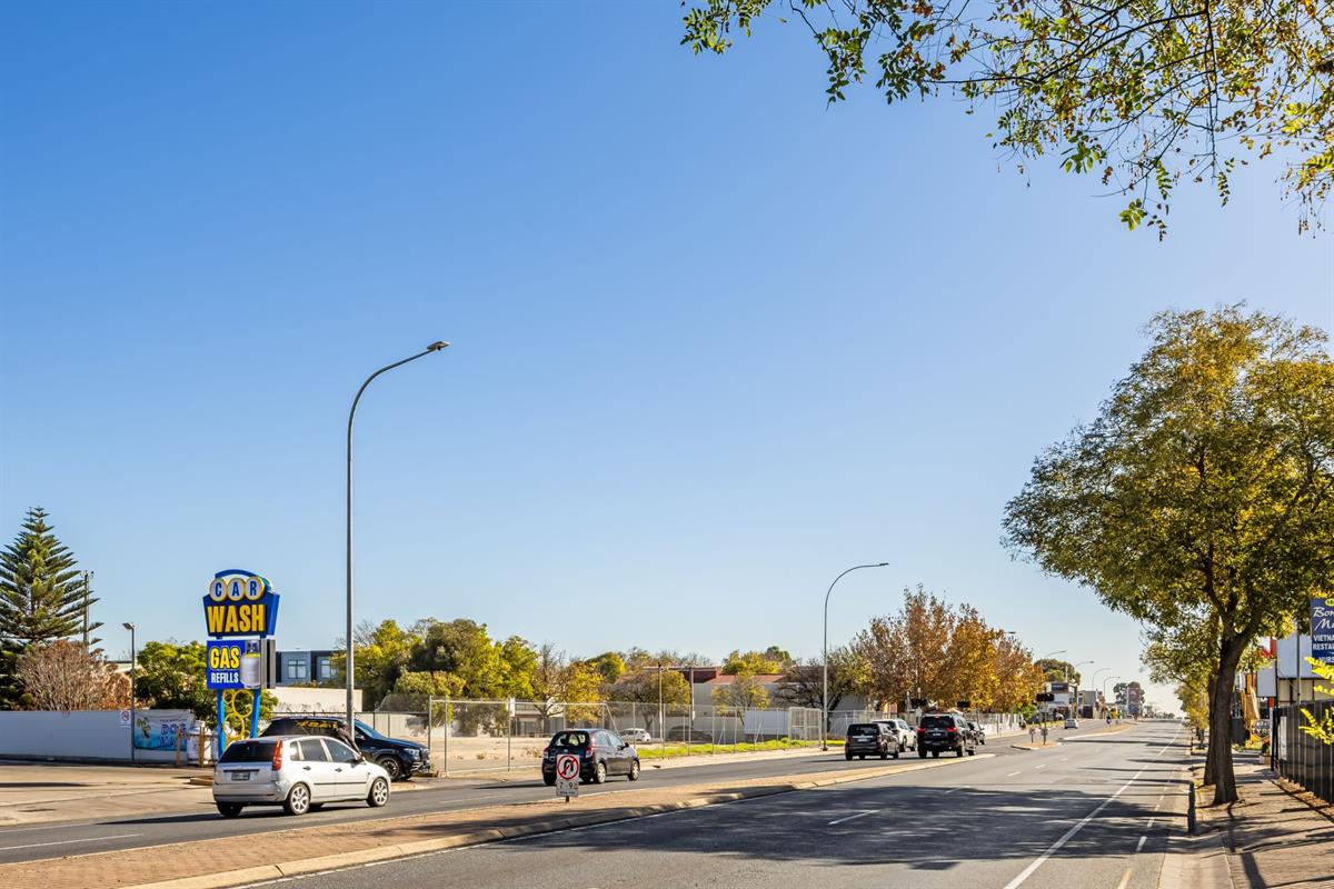 204-208 Main North Road