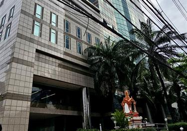 Saeng Thong Thani Tower