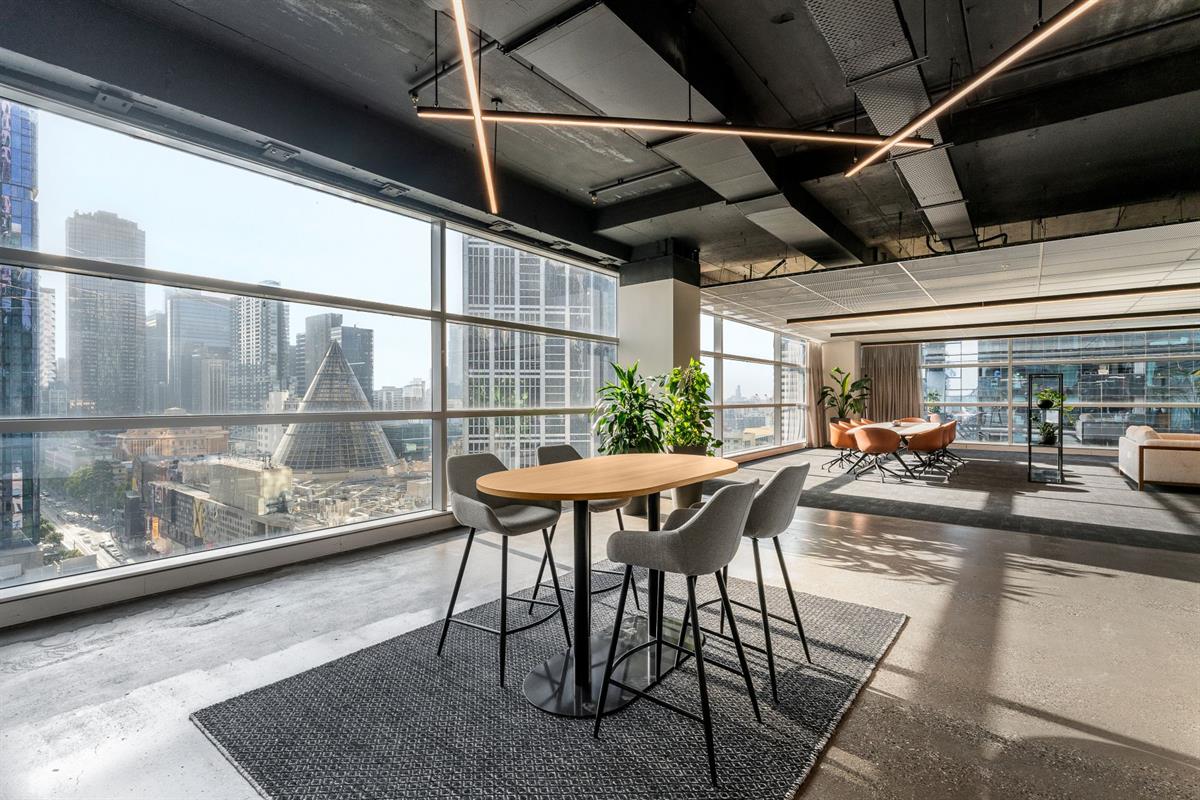 300 La Trobe St