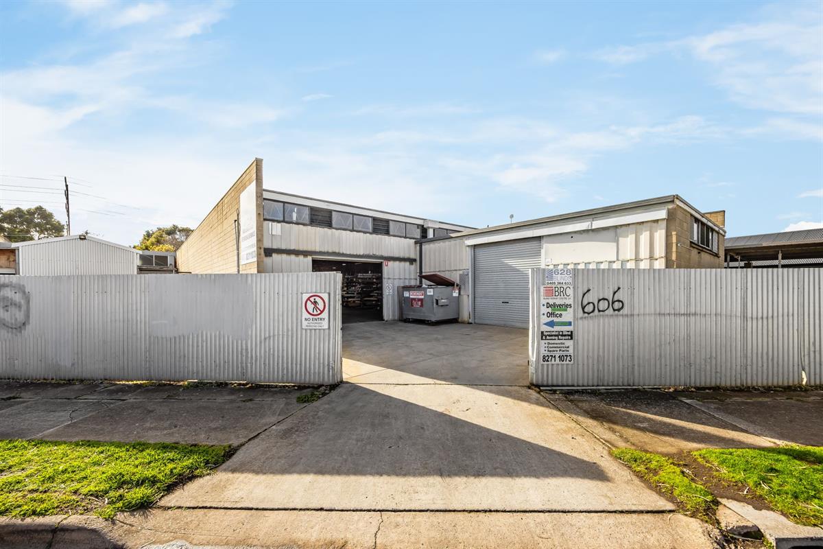 606 Port Road