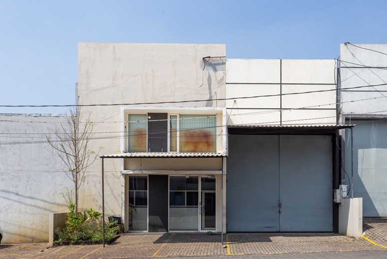 arehouse For Sale on Blok D, Komplek Pergudangan KL Bizhub, Malang