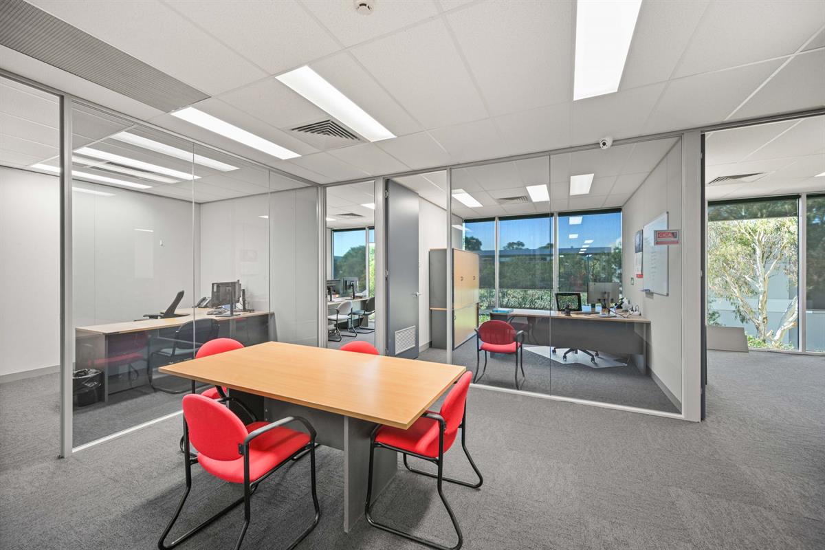 11 Kingston Park Court