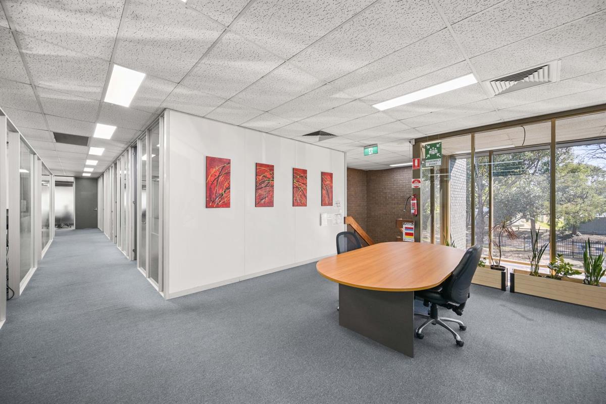3-4 Forbes Close