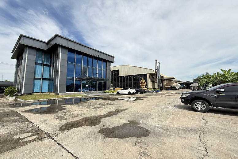 Factory for Sale 4,135 sqm. at Lum Luk Ka, Pathum Thani exterior