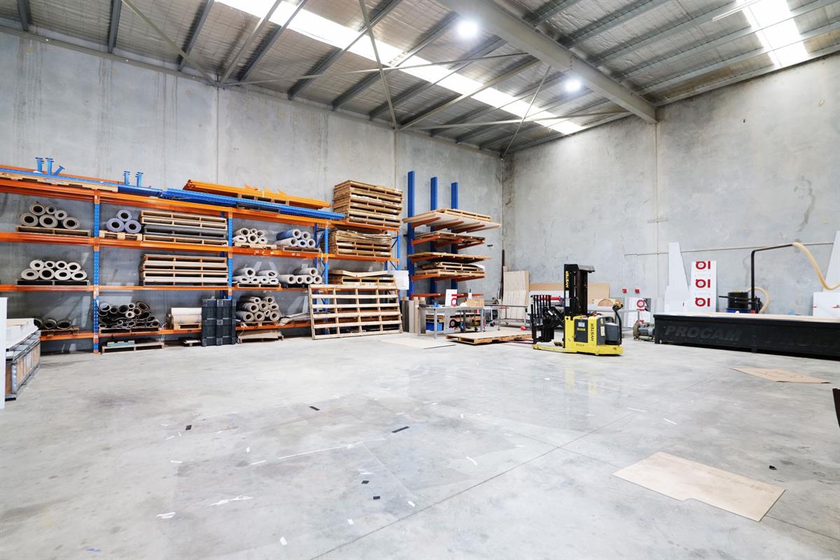 Unit 1/915 Cockburn Road