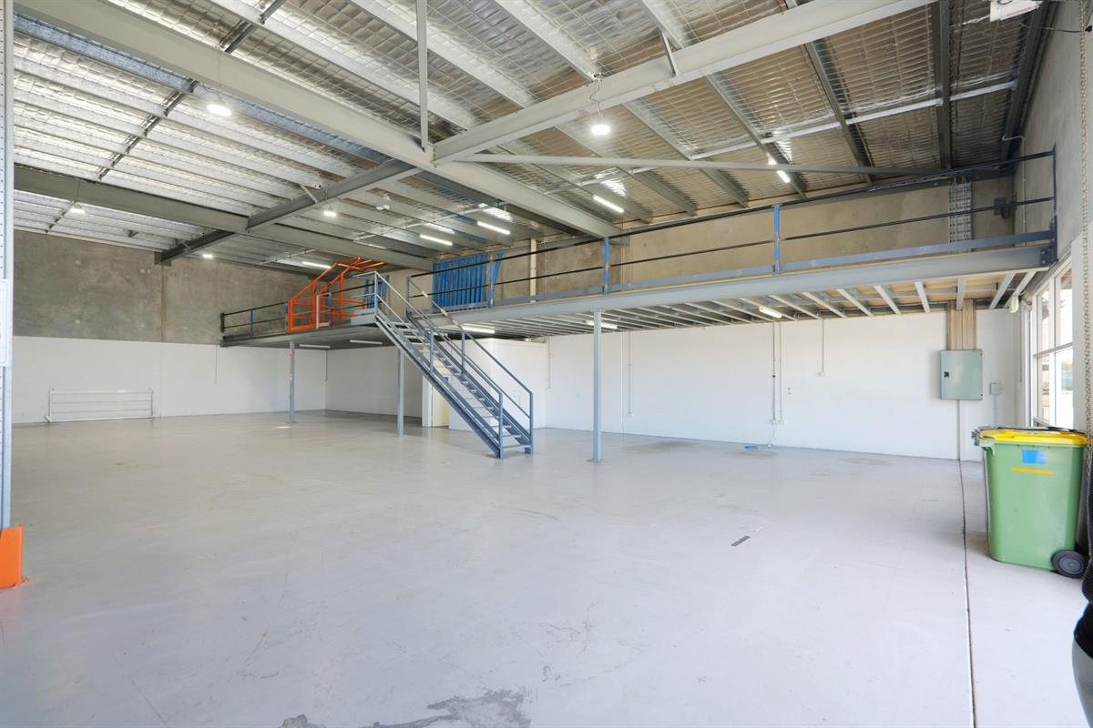 Units 2 & 3/1 Hathor Way