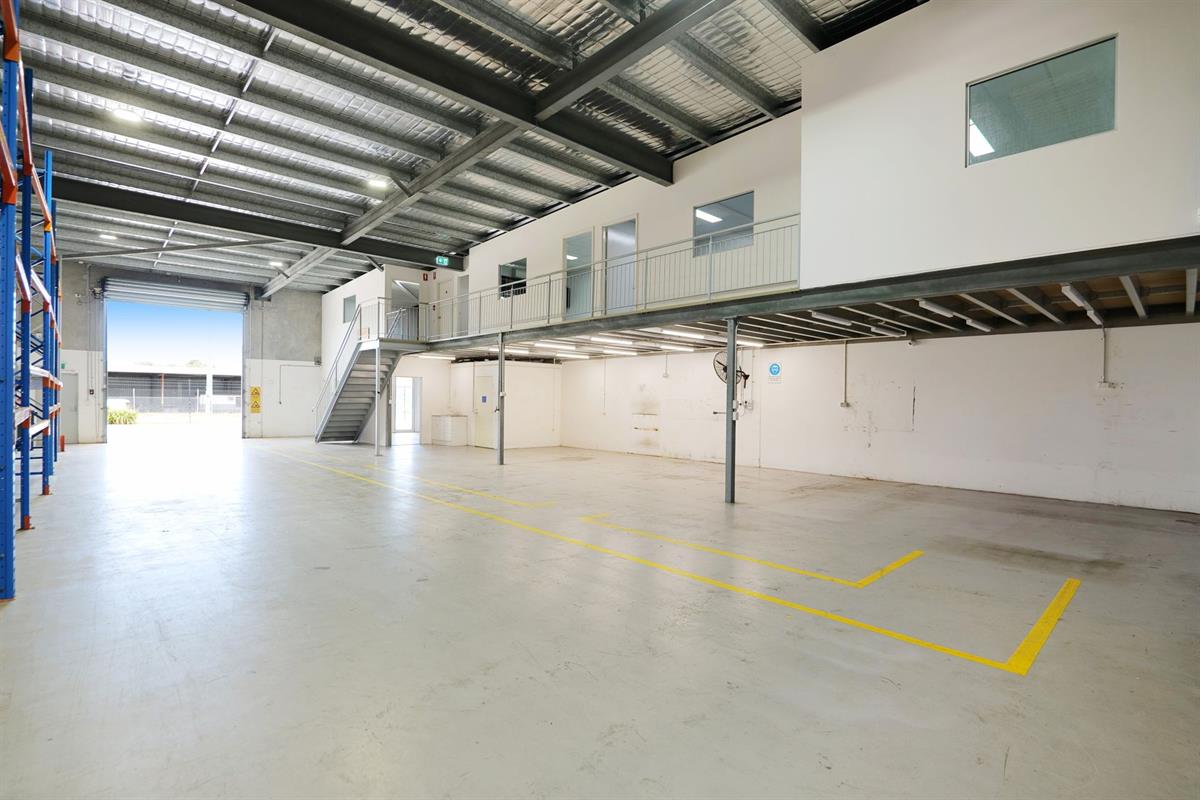 Units 2 & 3/1 Hathor Way