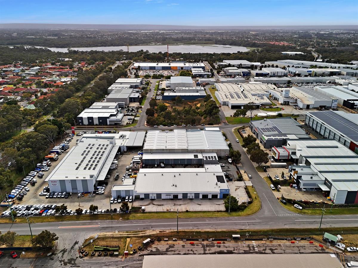 Units 2 & 3/1 Hathor Way