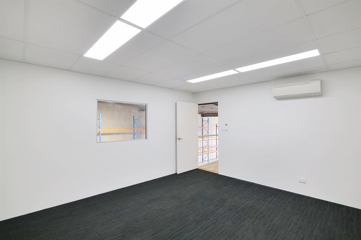 Units 2 & 3/1 Hathor Way
