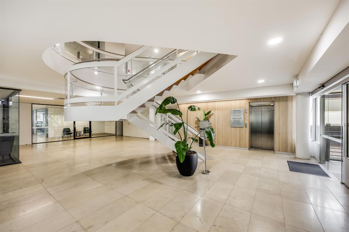 8 Greenhill Road
