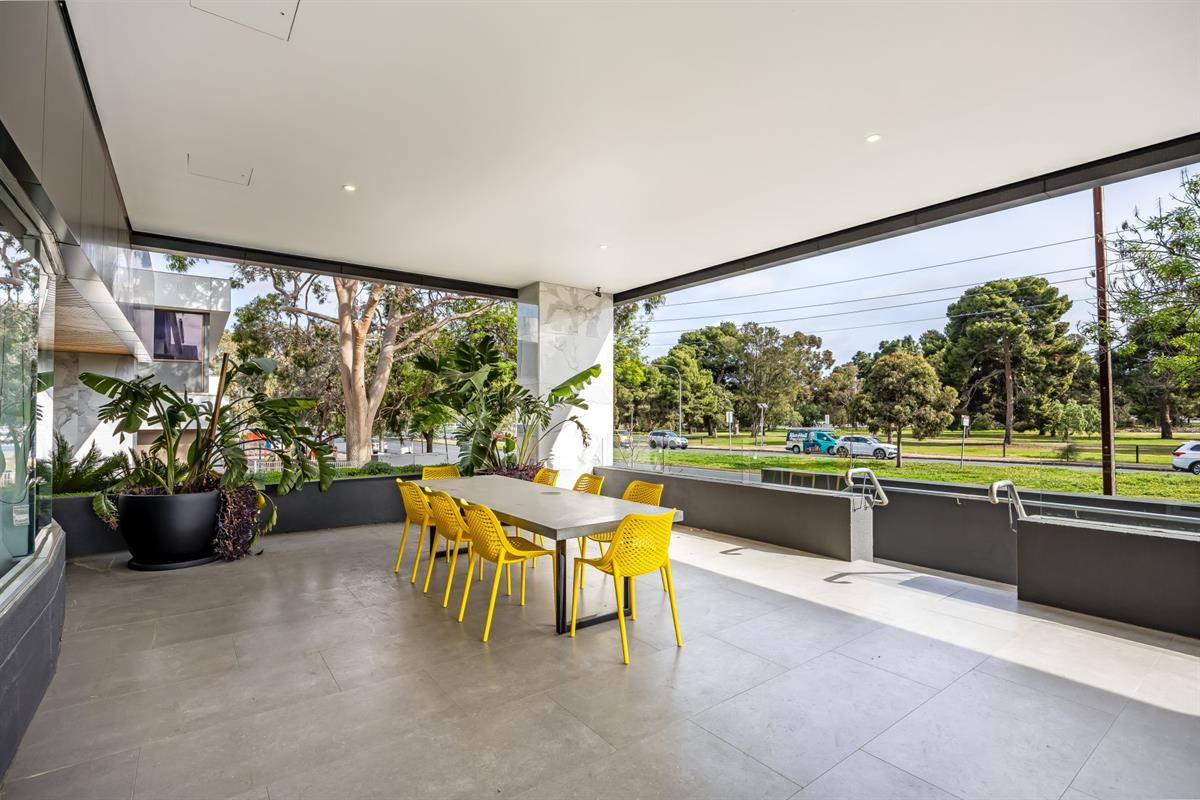 8 Greenhill Road
