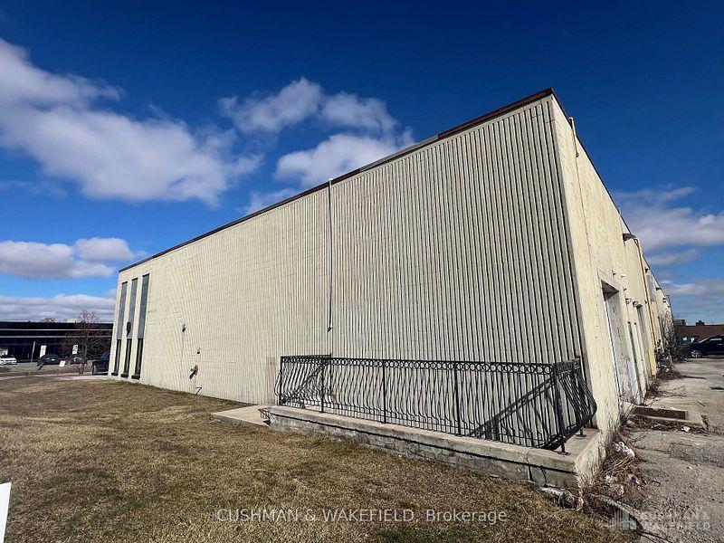 North York - Warehouse/Distribution