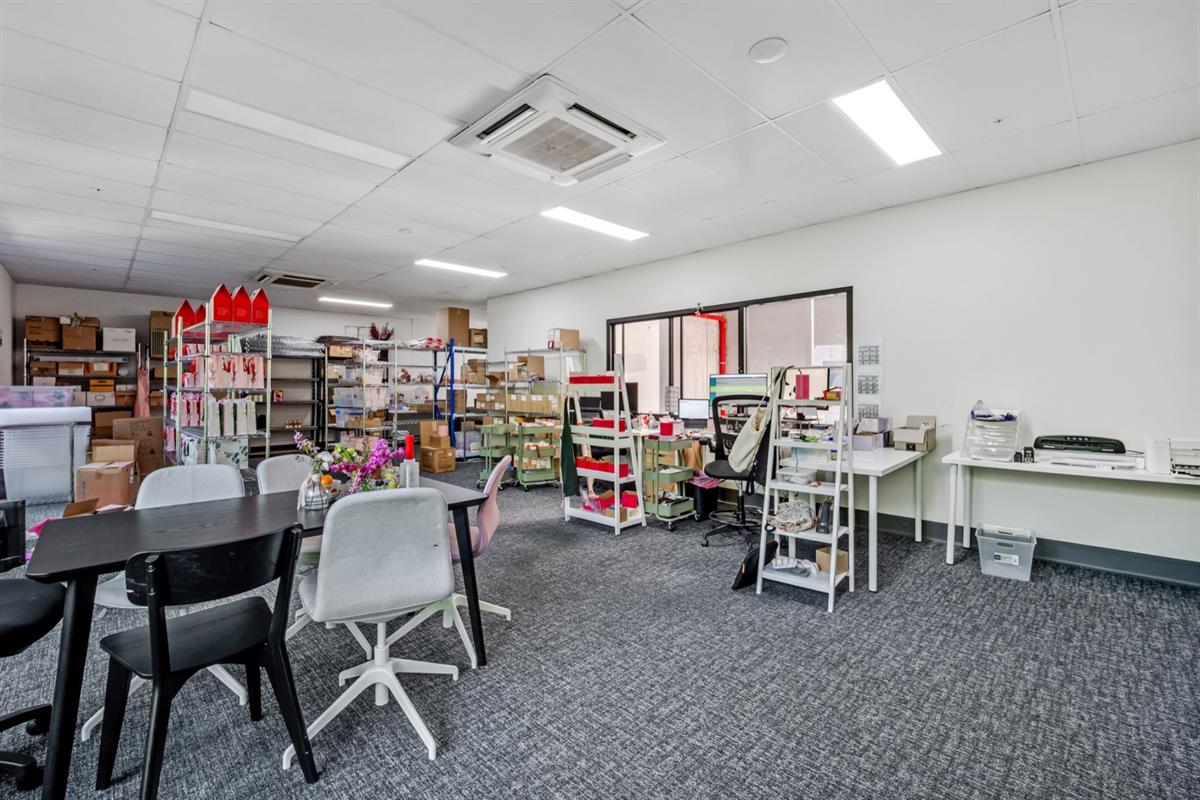 Unit 19/13-15 Baker Street