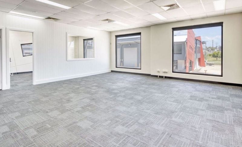 14/210 Robinson Rd E