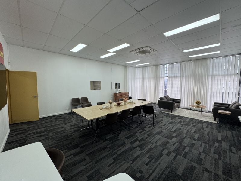 6/53-55 Governor Macquarie Drive