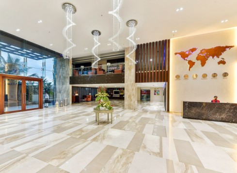 SJR The HUB  Reception
