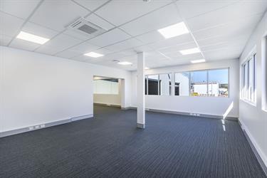 2B/670 Macarthur Avenue