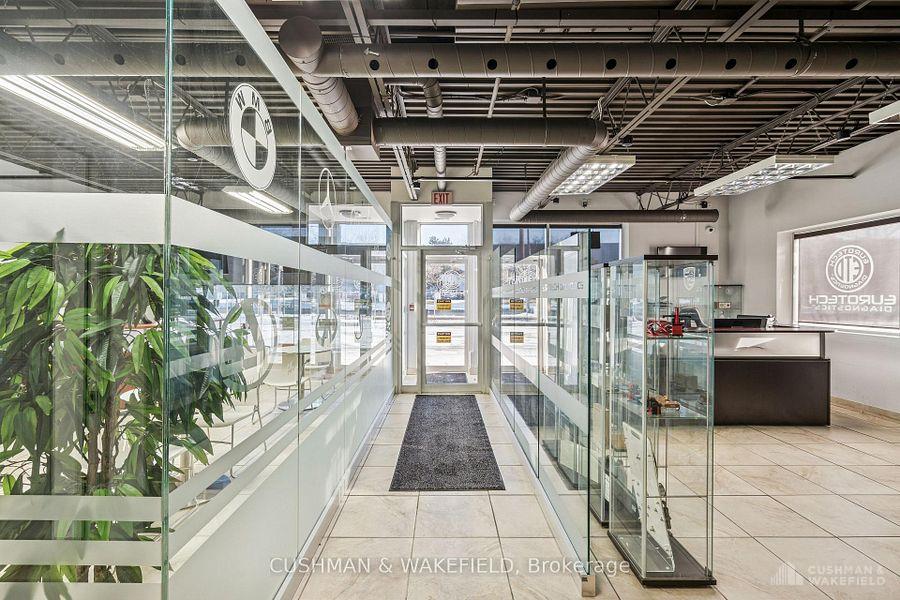 North York - Warehouse/Distribution