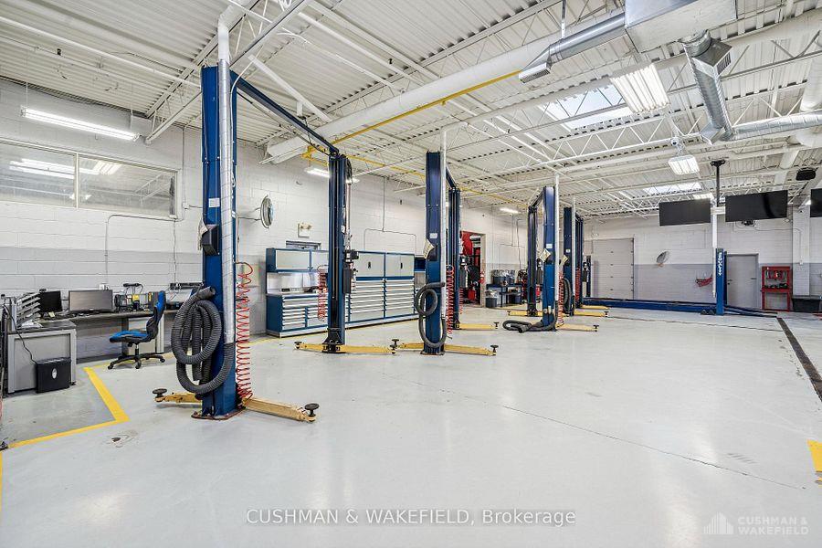 North York - Warehouse/Distribution
