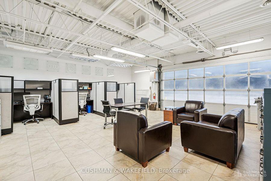 North York - Warehouse/Distribution