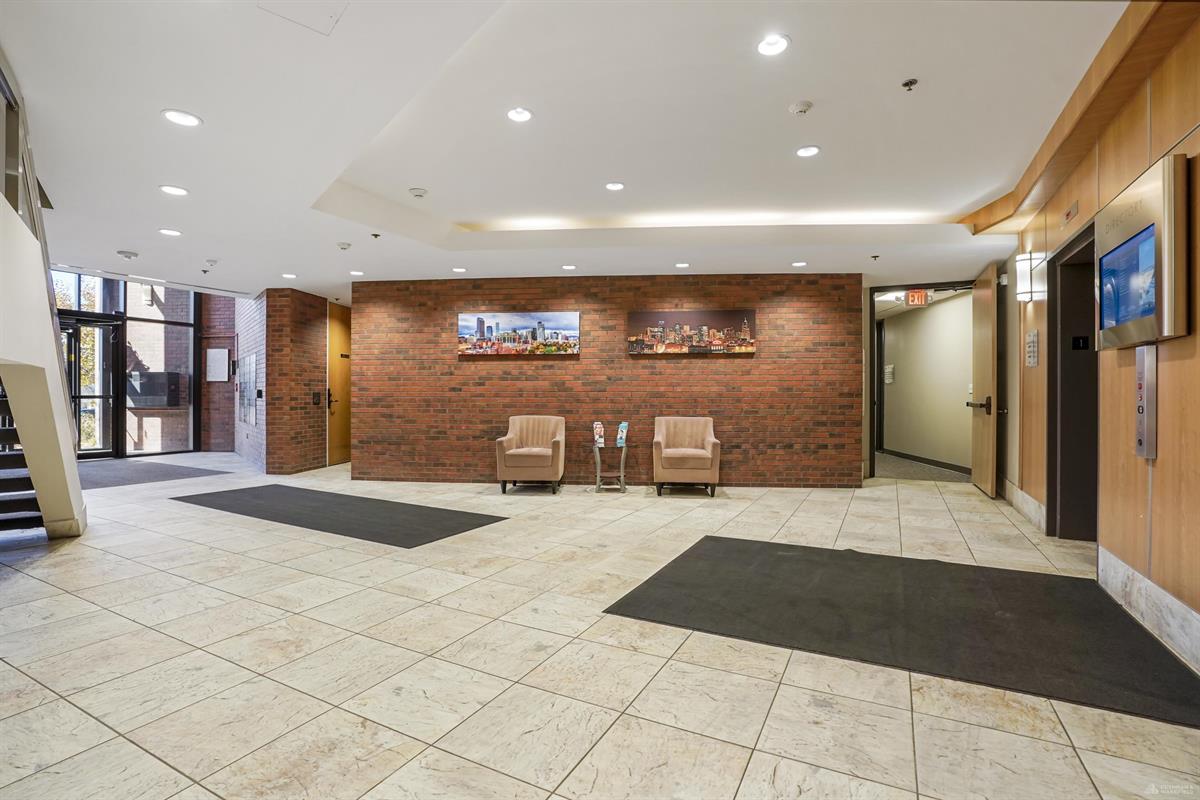 Lakewood - Office