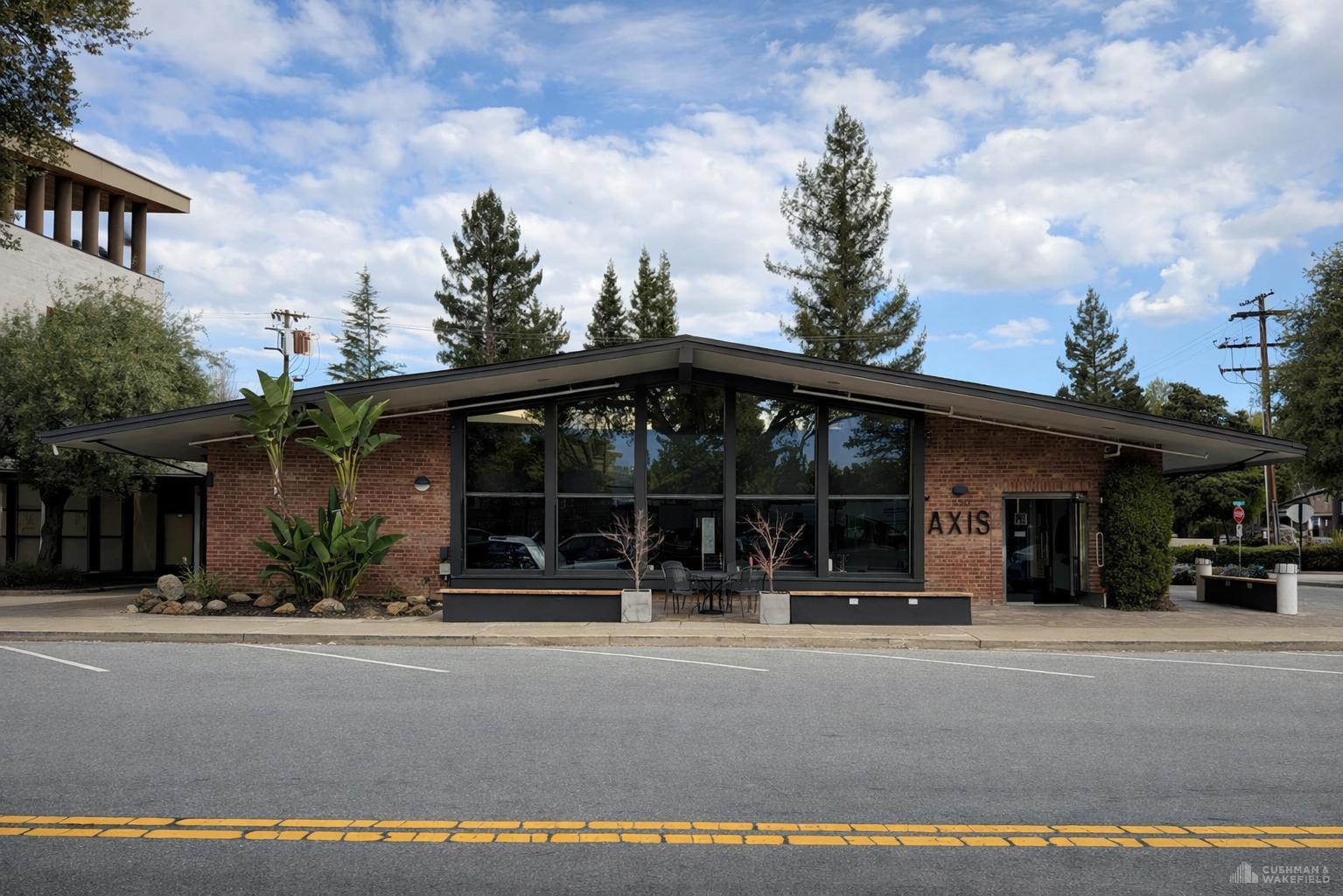 Menlo Park - Retail