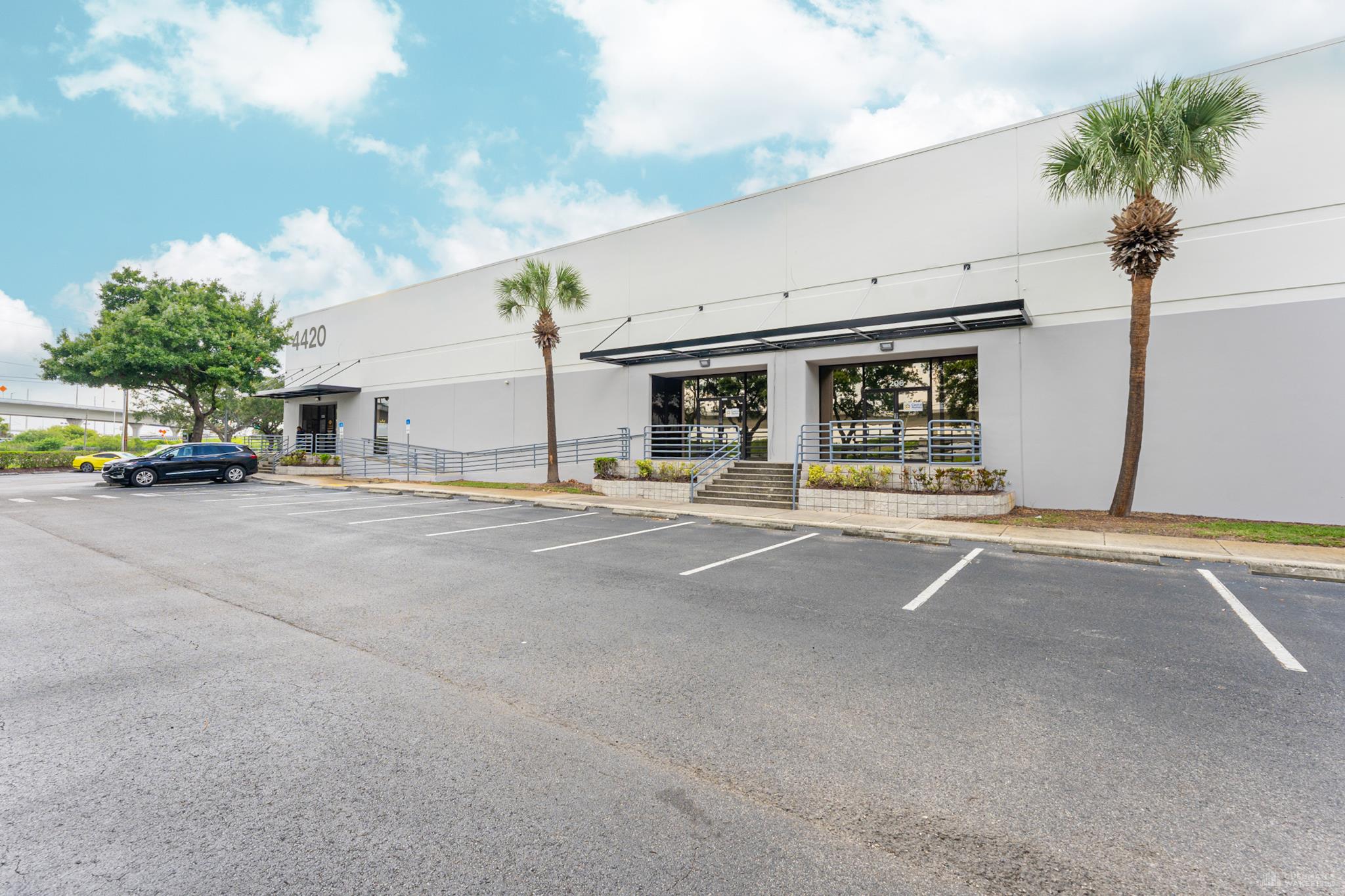 Tampa - Warehouse/Distribution