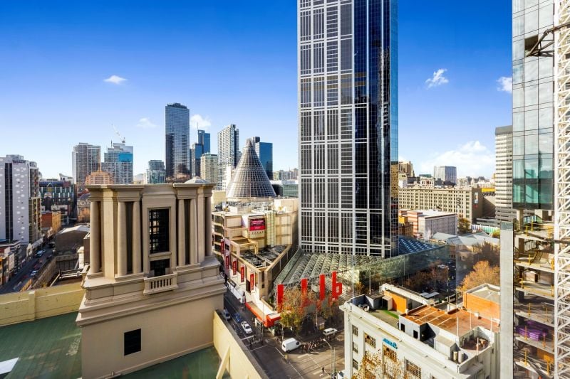 300 La Trobe Street