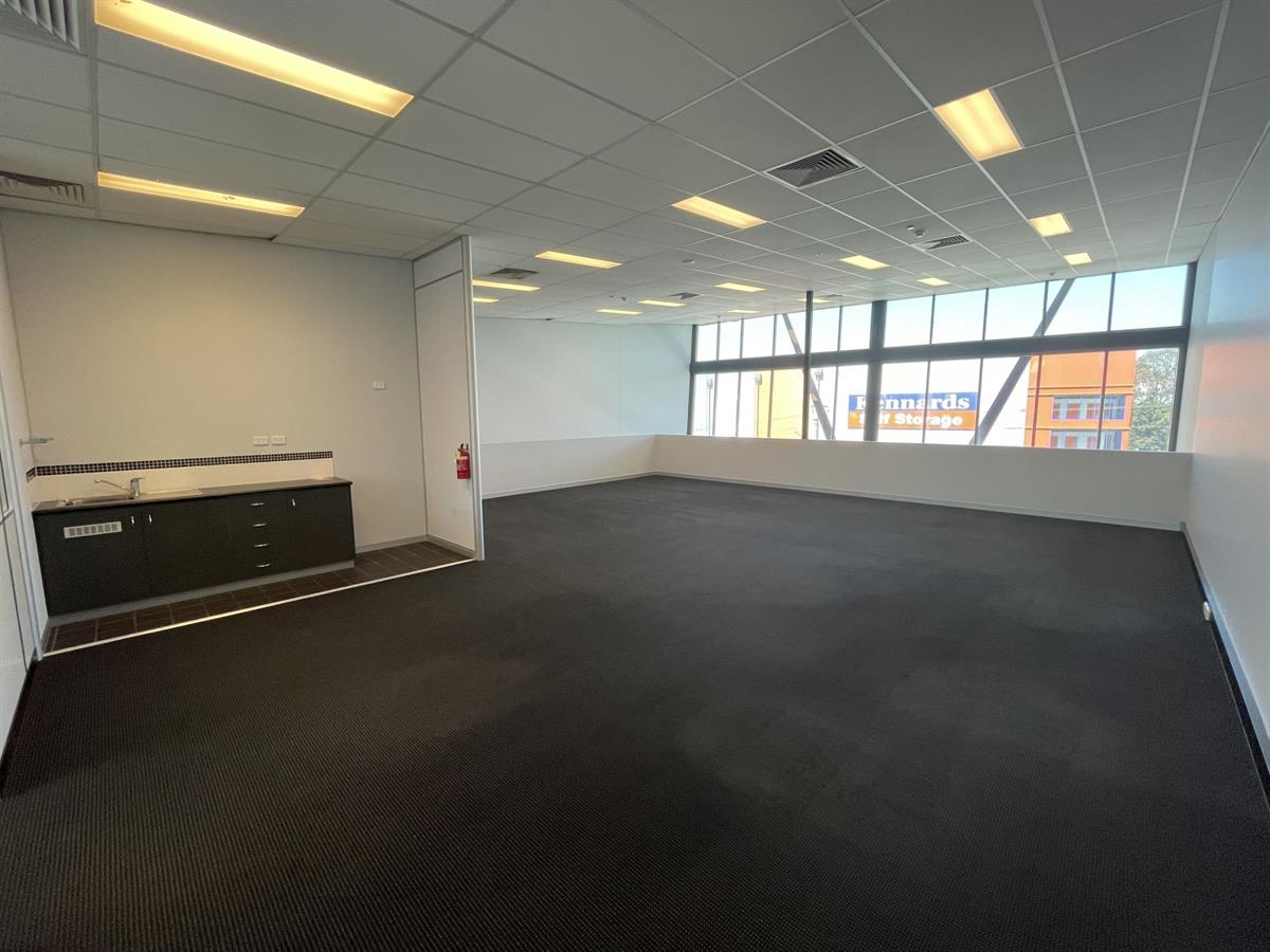 13B/8 Metroplex Avenue